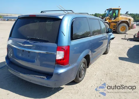 2011 Chrysler Town & Country Touring from USA, damaged, VIN 2A4RR5DG5BR734976